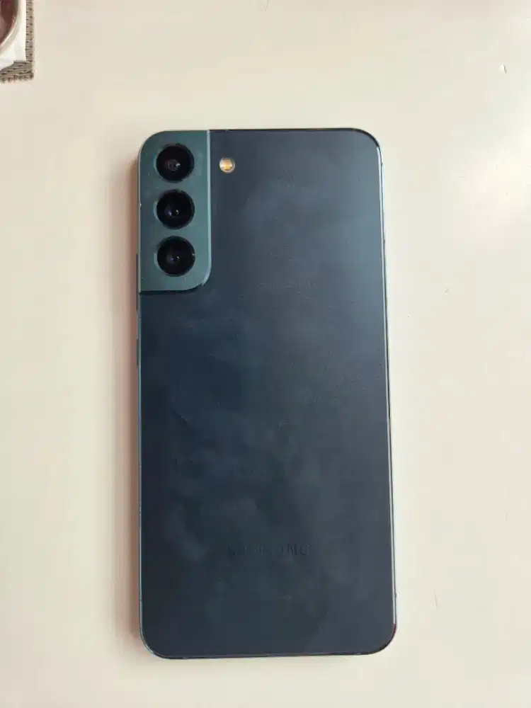 Samsung S22 plus green