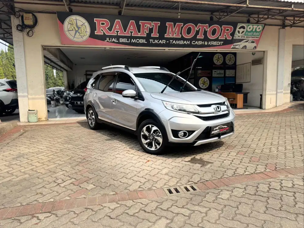 Honda Br-v E Cvt 2016 AT Abu-Abu Matic