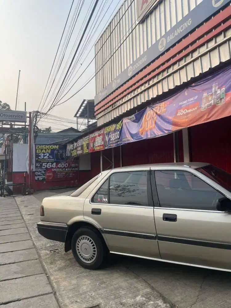 Honda Accord 1986 Bensin