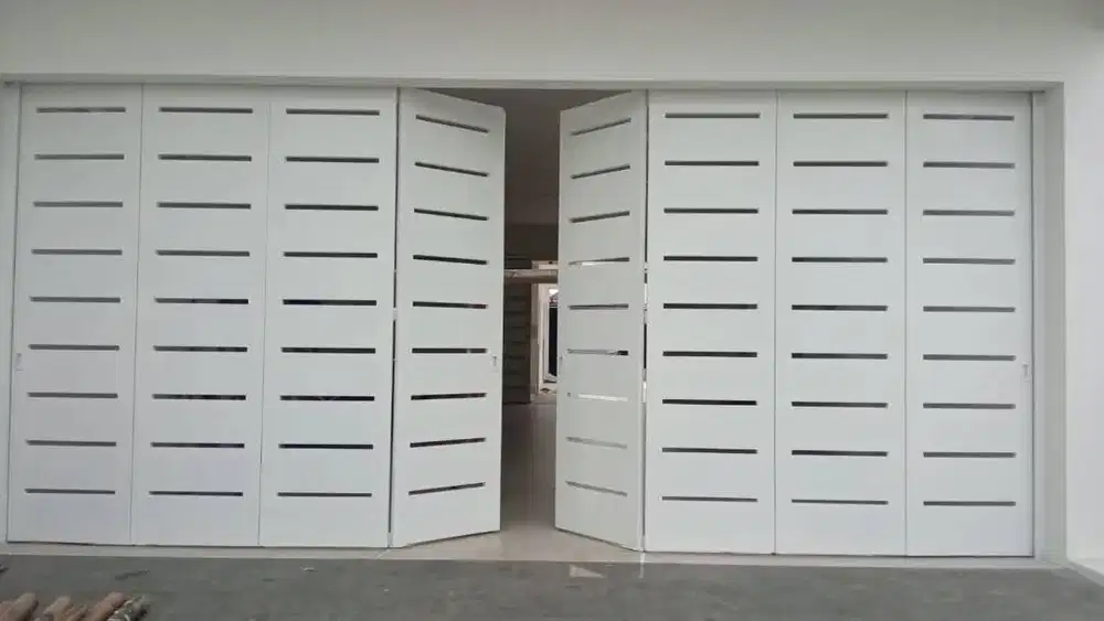 Pintu garasi handerson dorong