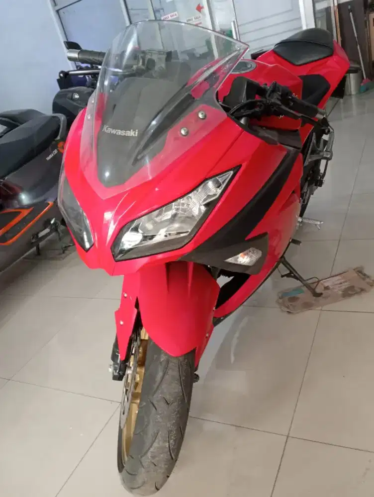 Dijual Cash Kawasaki Ninja 250 Tahun 2012
