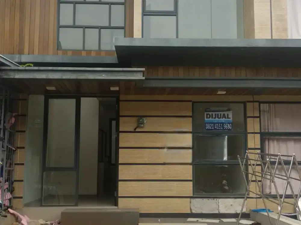 Rumah siap huni 2 lantai di Cluster Agate Golden Stone Tangerang
