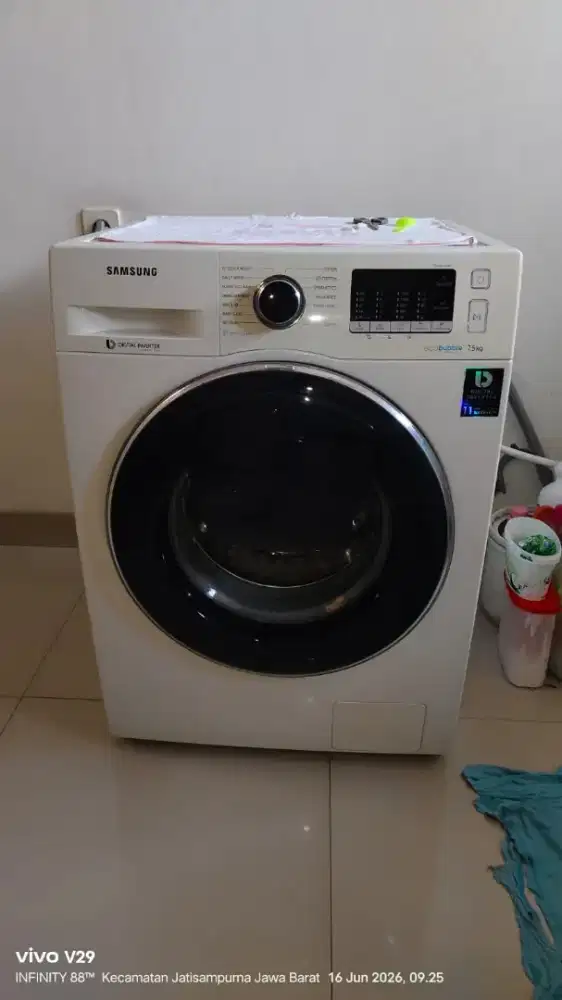 Dijual Mesin cuci Samsung kapasitas 7.5 kg. mulus normal nominus