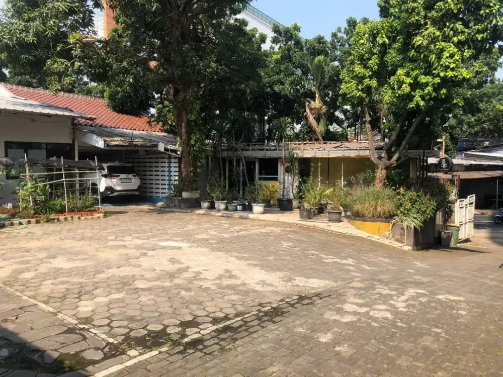 DIJUAL CEPAT! Paket Tanah & Bangunan Ruko- Ruko Kecil Strategis Siap Usaha di Lokasi Ramai