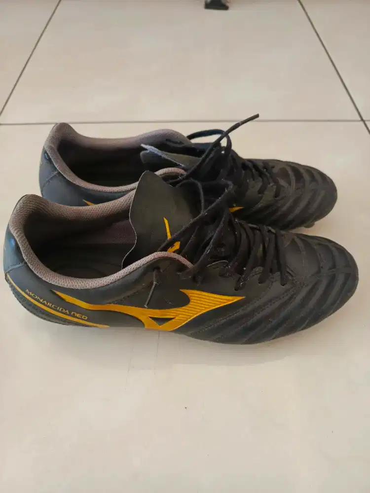 Mizuno monarcida neo ll size 41 black gold