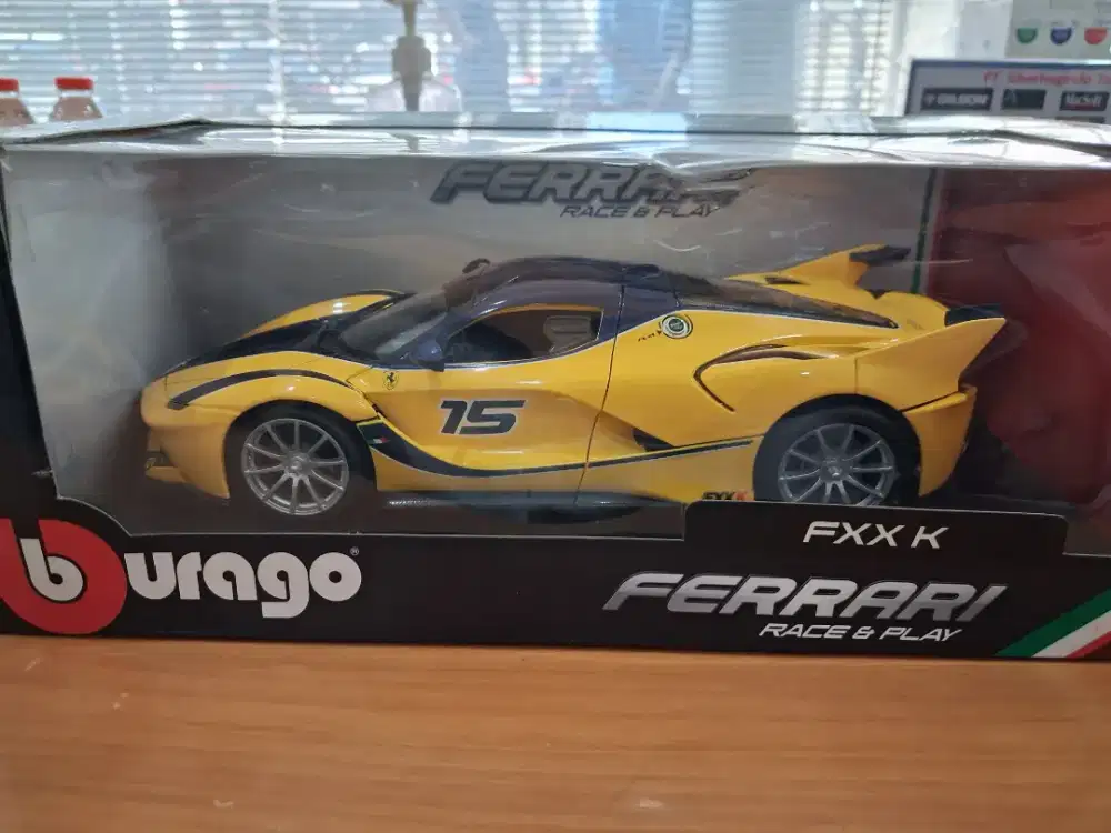 Bburago 1/18 Ferrari FXXK