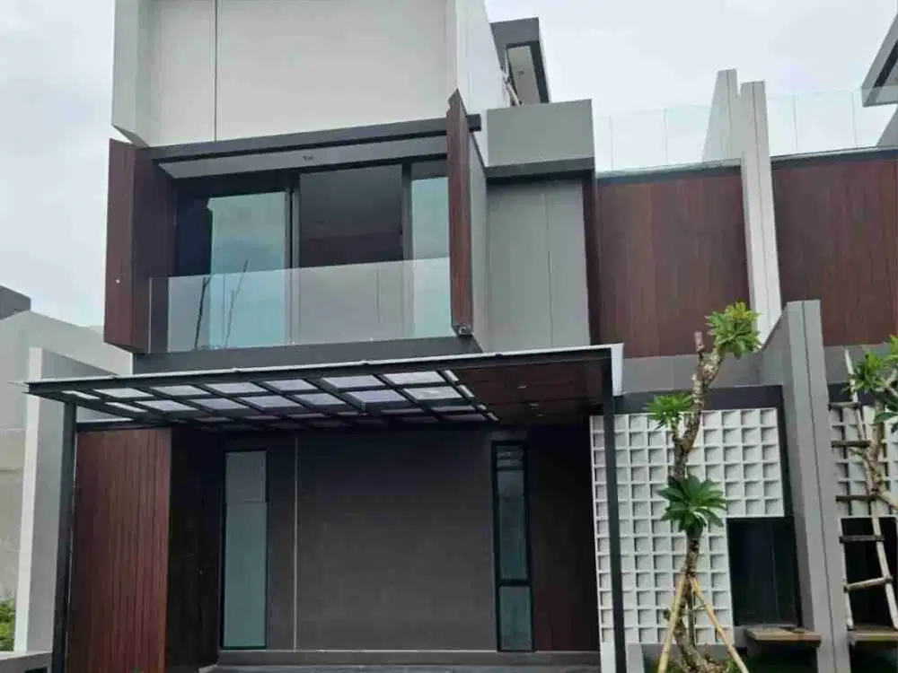 Disewakan Rumah  Mewah 3 Lantai Semi Finish Cluster Dempsey Hills Citraland