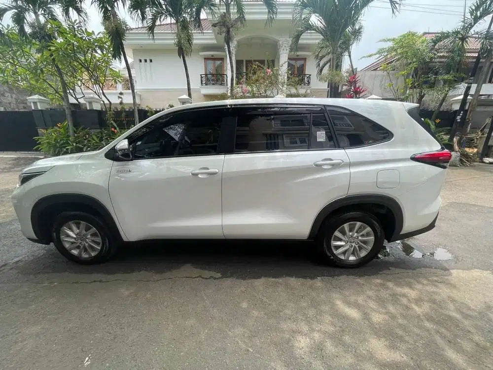 Toyota Kijang Innova 2023 Hybrid