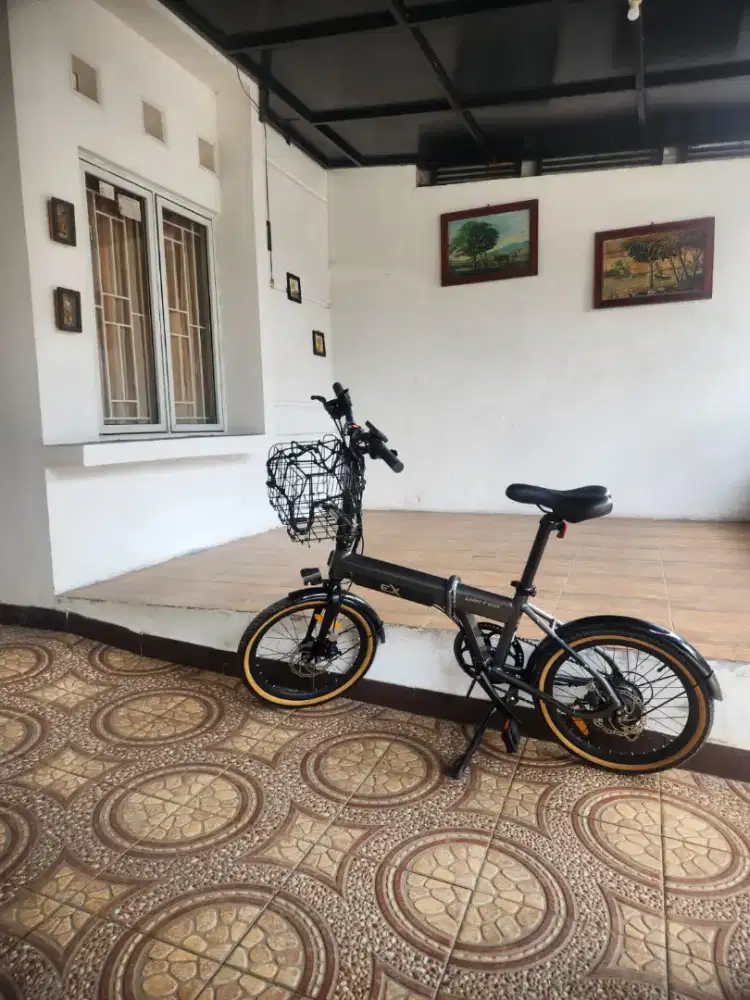 Sepeda Ebike United EX