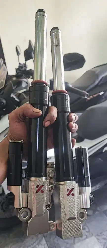 Shock Depan KTC Kytaco Ori Bekas Vario