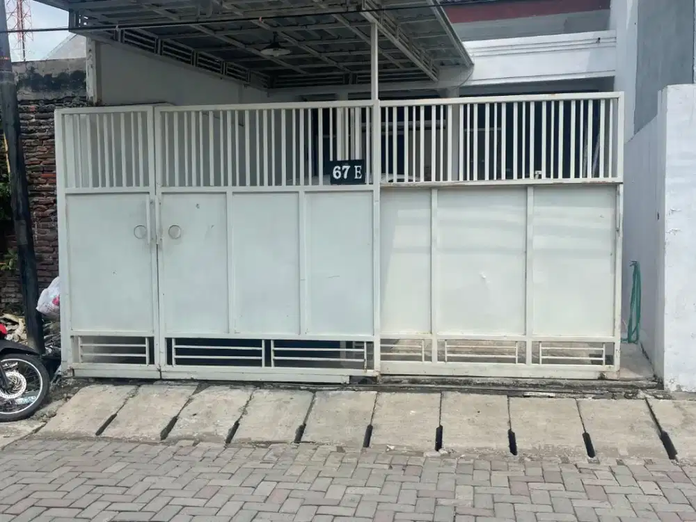 murce & urgent, rumah furnishe di karang asem