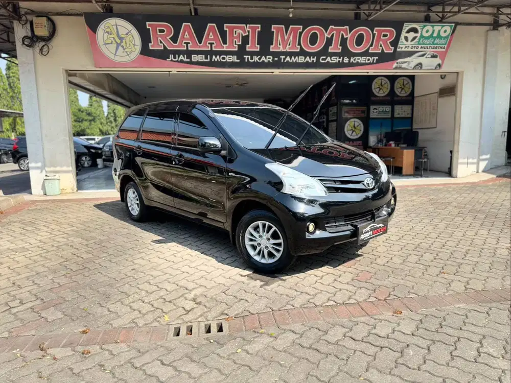 Toyota Avanza E AT 2014 Matic Hitam