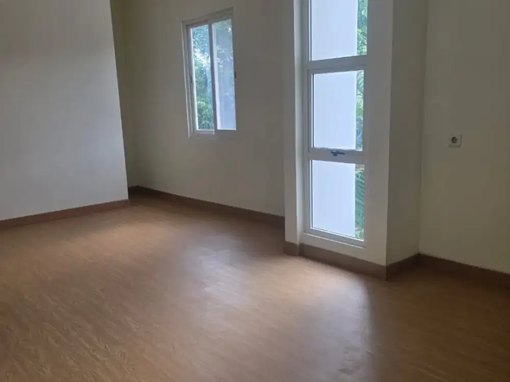 DIJUAL CEPAT...‼   RUMAH SIAP HUNI RENOVASI DI DARWIN SCIENTIA GADING SERPONG