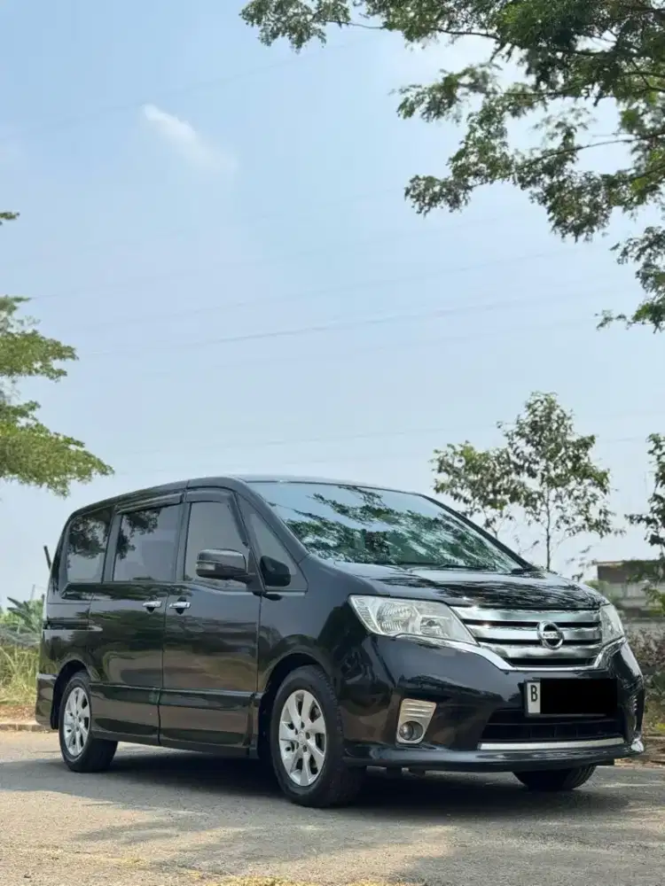 Dijual Nissan Serena HWS C26 HWS 2014 - Kondisi Istimewa Siap Pakai