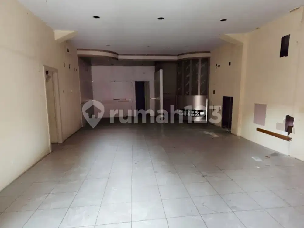 Ruko Lokasi Strategis Daerah Perdagangan Serengan