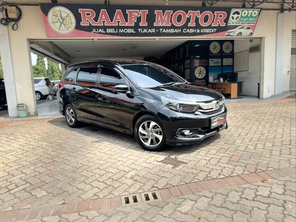 Honda Mobilio E Cvt AT 2020 Hitam Matic