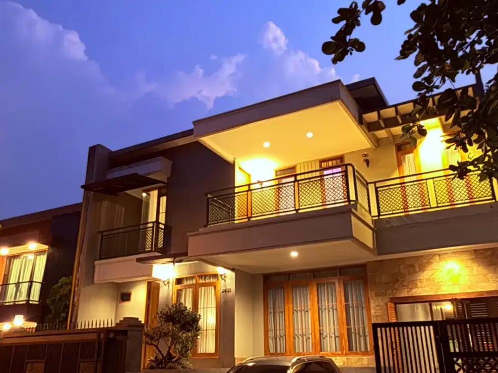 JUAL & SEWA: Rumah Mewah Eksklusif di Modern Hill, Pondok Cabe, Tangerang Selatan