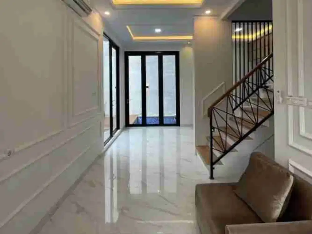 TURUN HARGA! RUMAH SIAP HUNI PLUS KOLAM RENANG PRIBADI