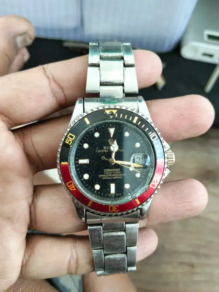 Jam tangan otomatis merk rolex submariner