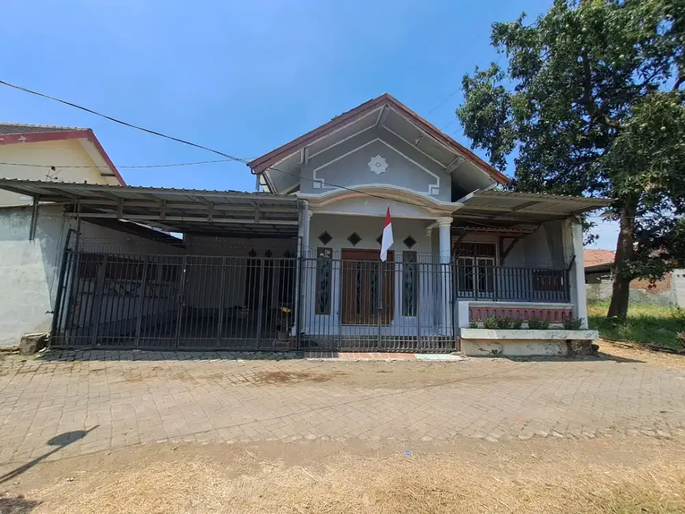 Dijual Rumah Pribadi Terawat Furnished di Bajangan Pasuruan
