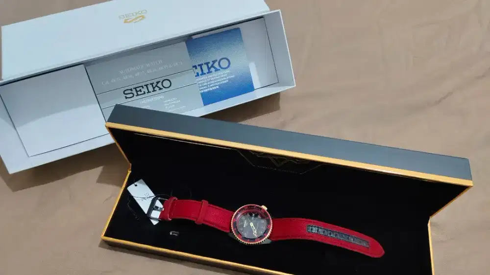Seiko 5 Sports Street Fighter KEN Edition (second)