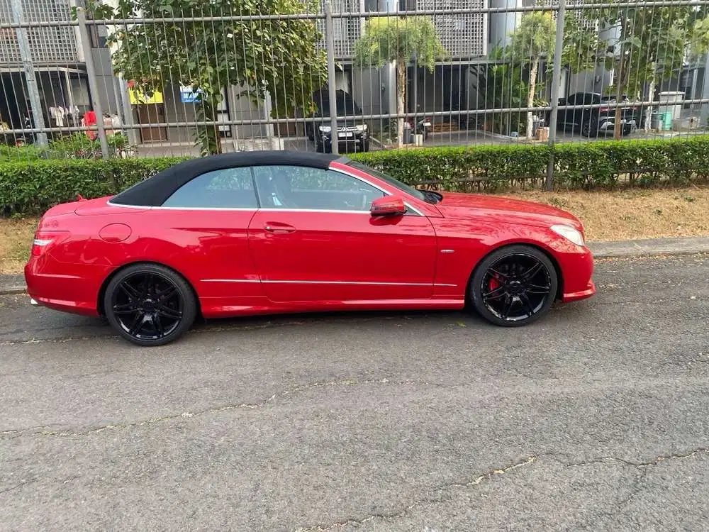 Mercedes-Benz E250 2010 Bensin