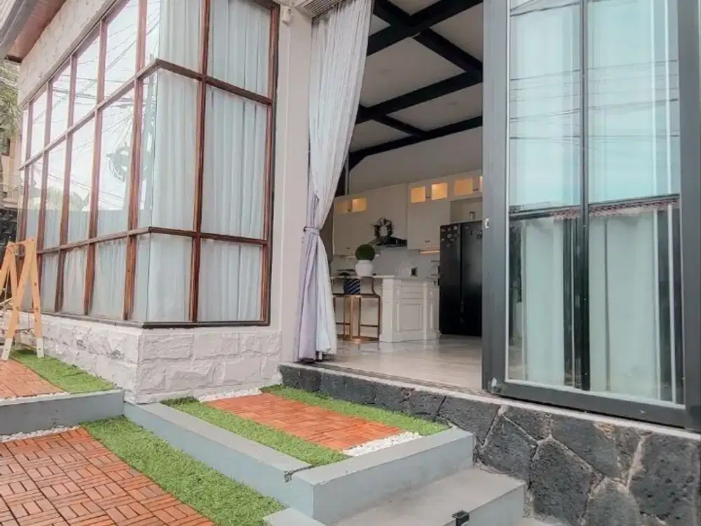 Rumah mewah di gegerkalong bukit elok