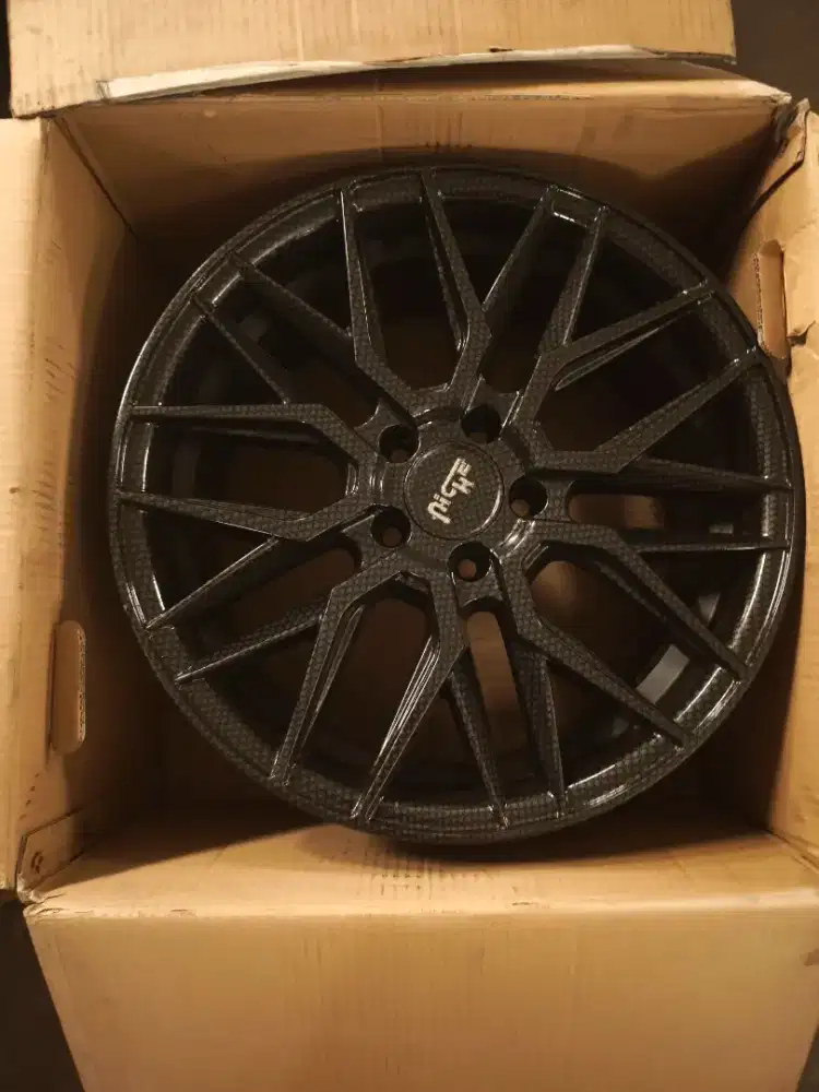 Velg niche gamma pcd 5 x 114.3 R18 carbon celup