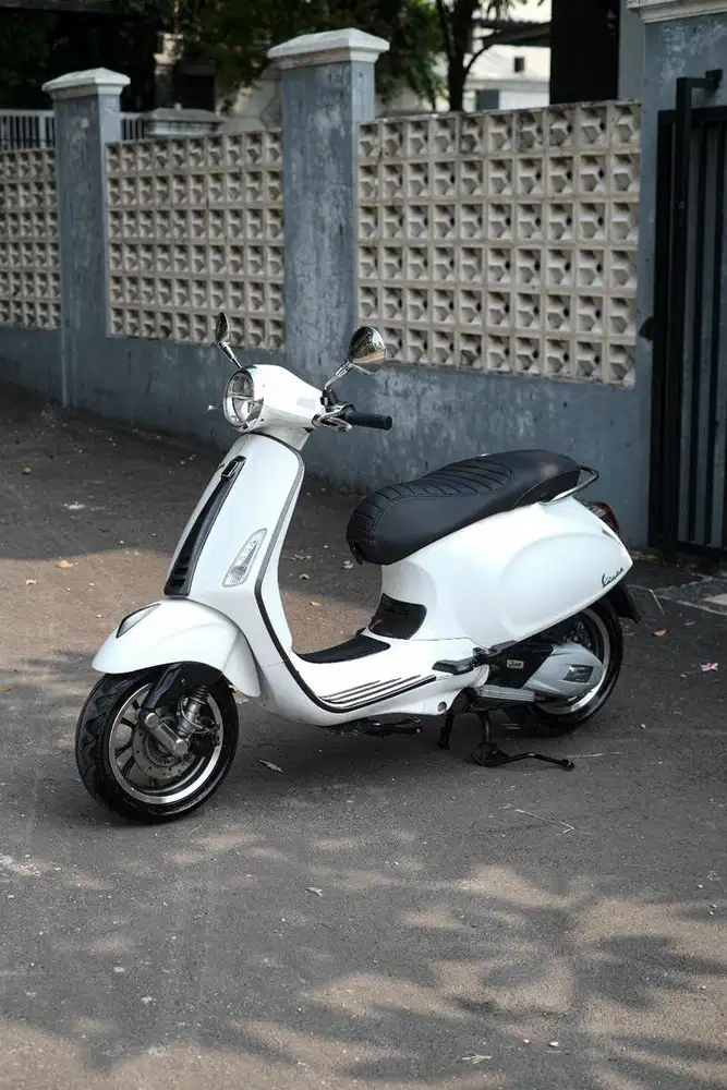 PRIMAVERA 150 IGET ABS LED PUTIH