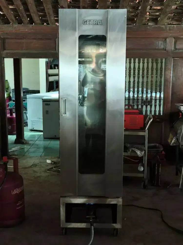 jARANGG ADA ,Proofer gas GETRA 14 loyang 
Model:GP-15
