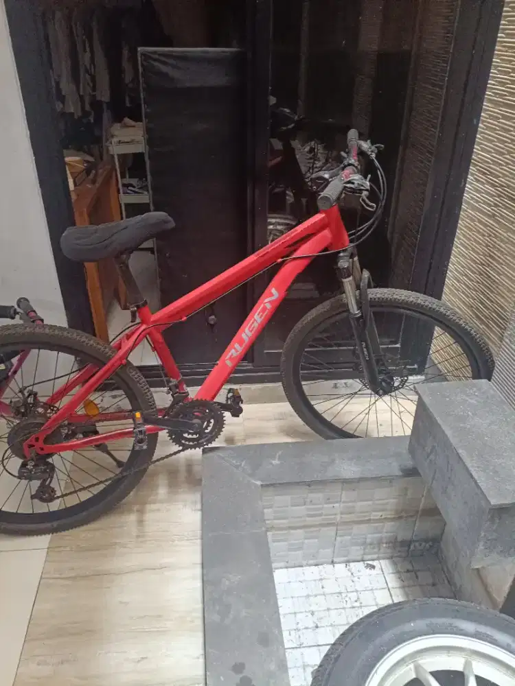 Dijual sepeda gunung masih normal