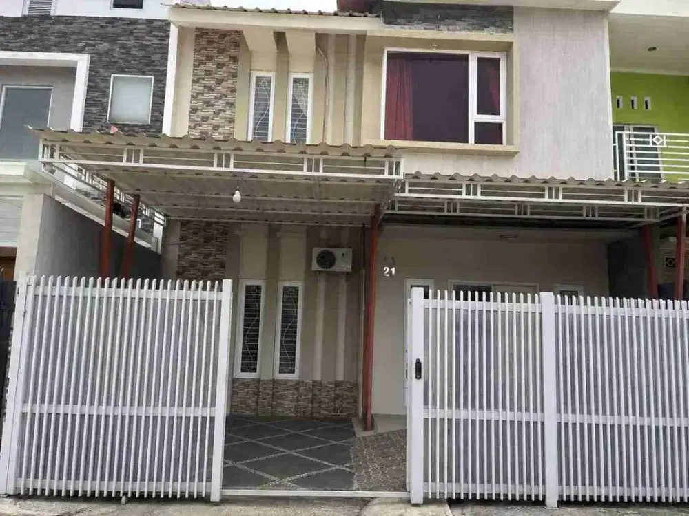 DI JUAL CEPAT RUMAH RAPIH 2 LANTAI PERUMAHAN DUKUH ZAMRUD