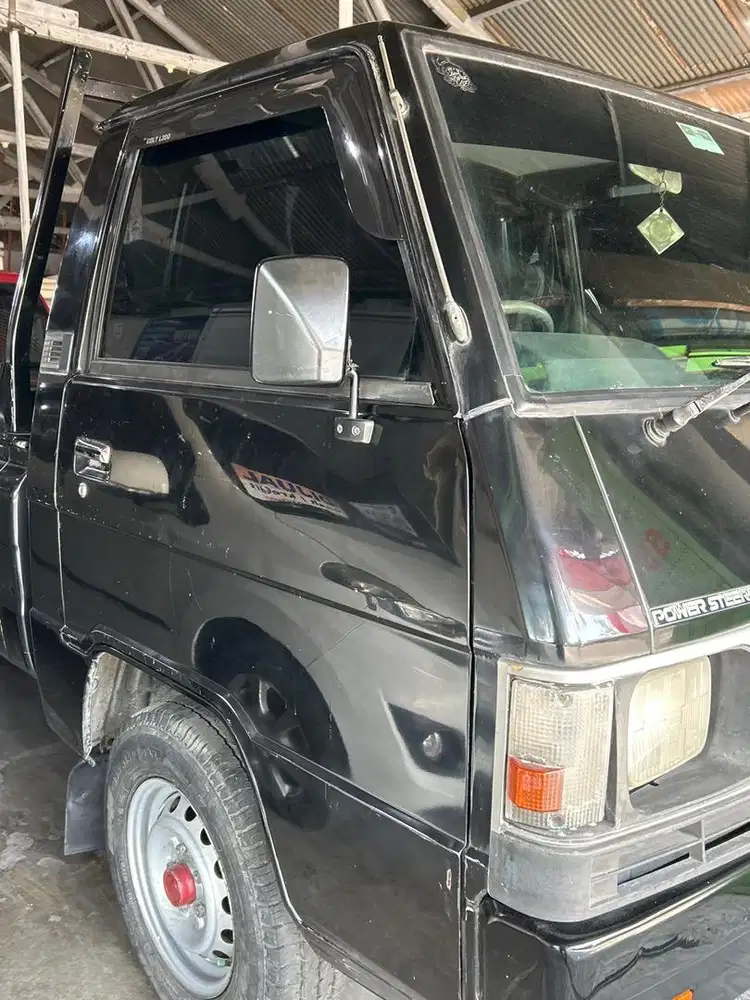 Mitsubishi L300 SolarPu th 2016