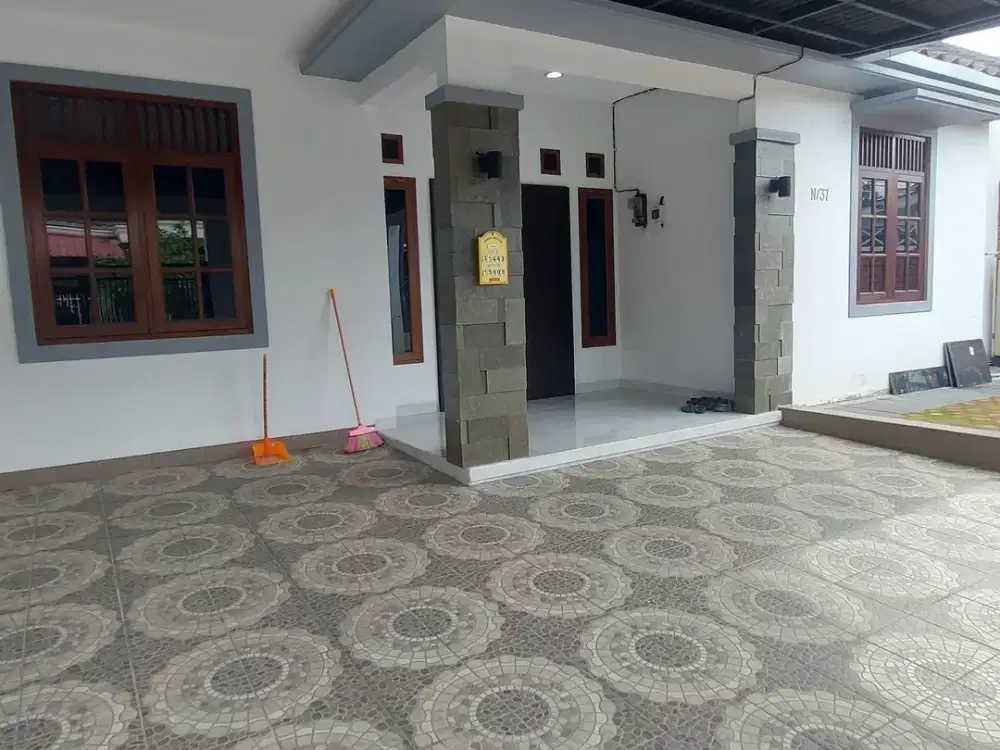Rumah siap huni di bukit damai indah