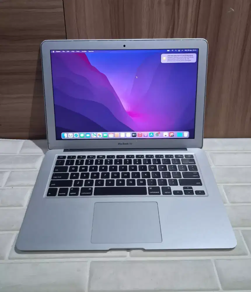 Macbook Air 13-inch,Early 2015