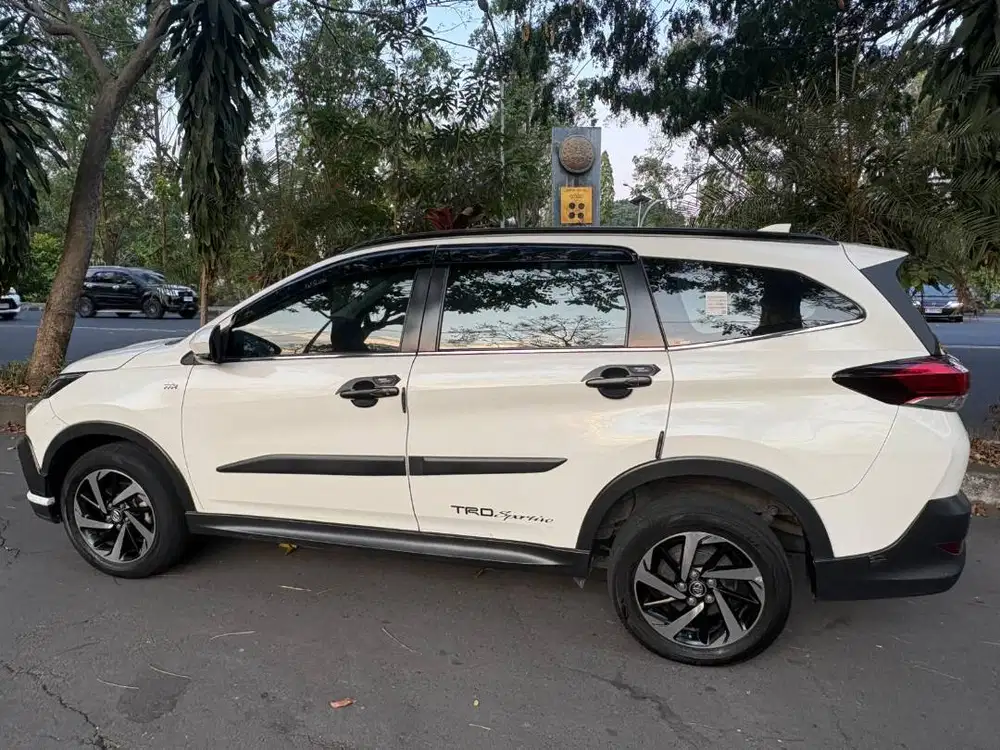 Toyota Rush TRD Sportivo 2019 Matic Putih (Plat AD Sukoharjo)