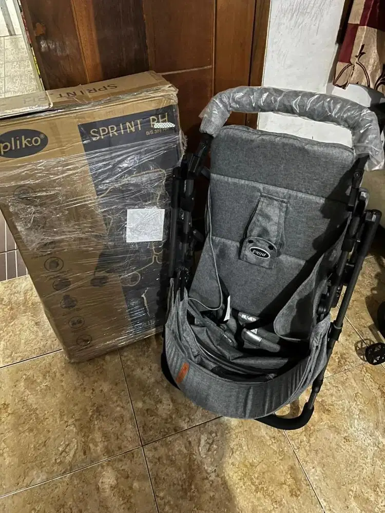 Stroller bekas merk Pliko