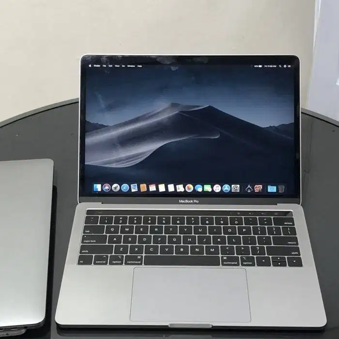 MACBOOK PRO 2019 Core i5 Touchbar Ram 8GB Ssd 256GB N-WJ