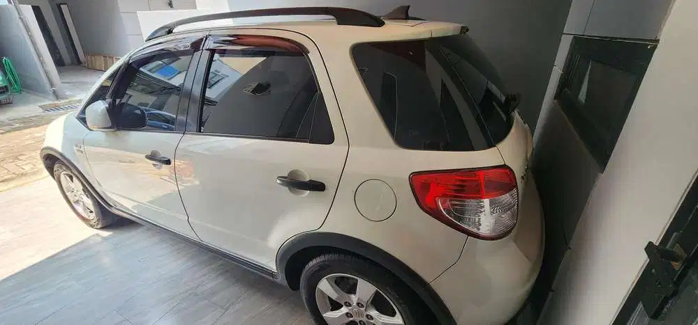 Suzuki SX4 2010 Bensin