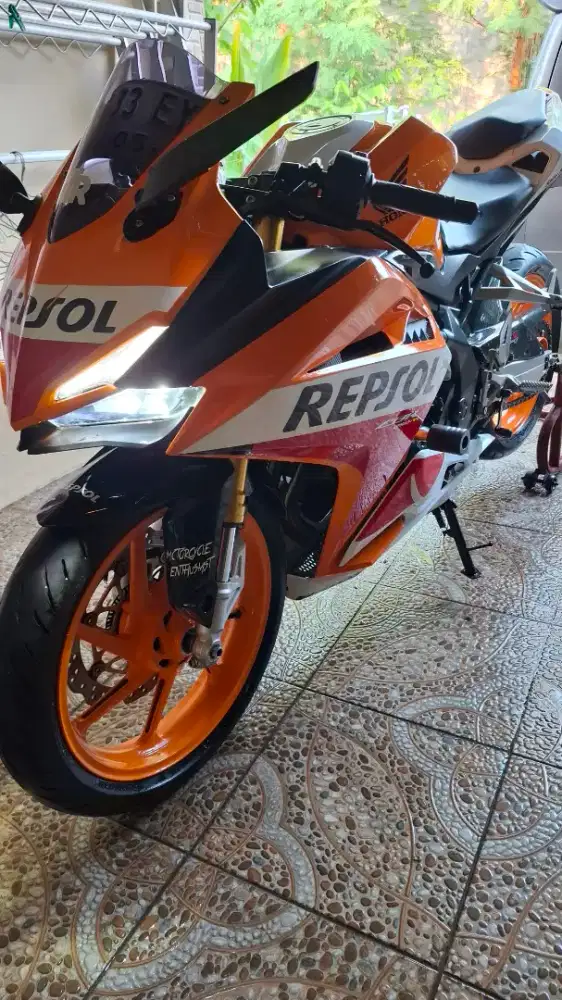 Dijual Honda CBR 250RR  tahun 2017 special edition Repsol