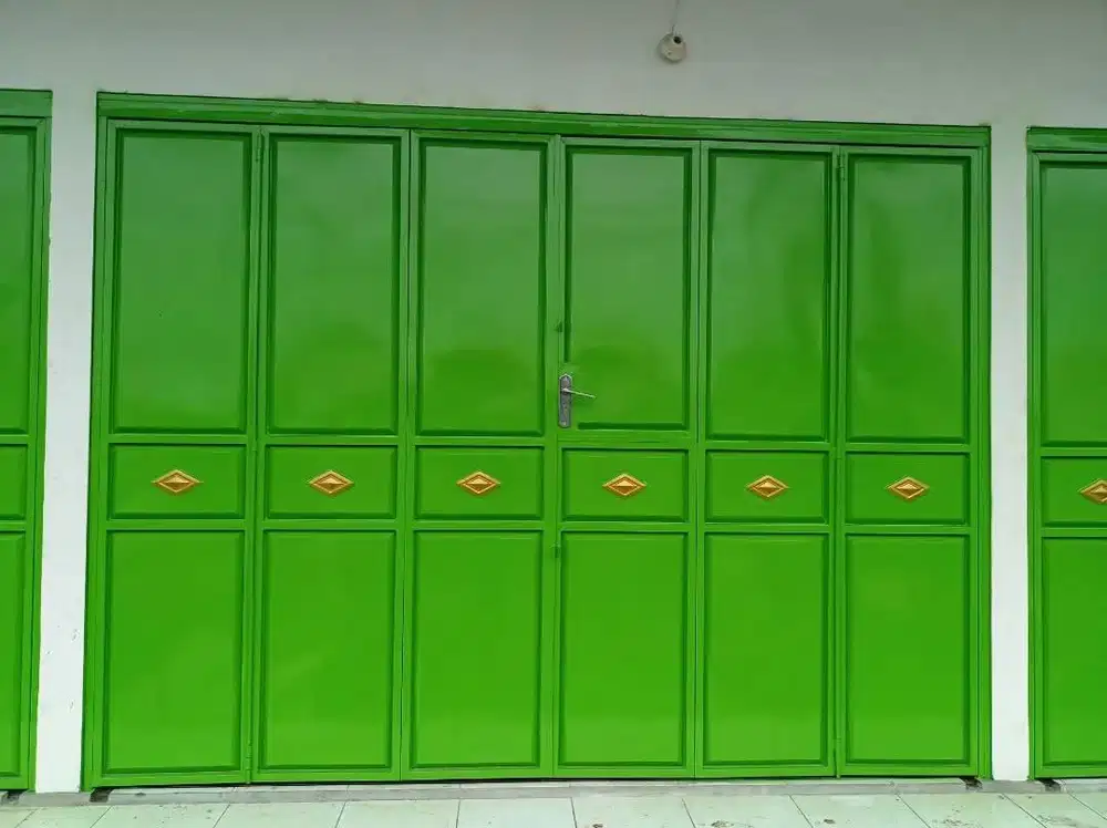 Pintu garasi besi handerson