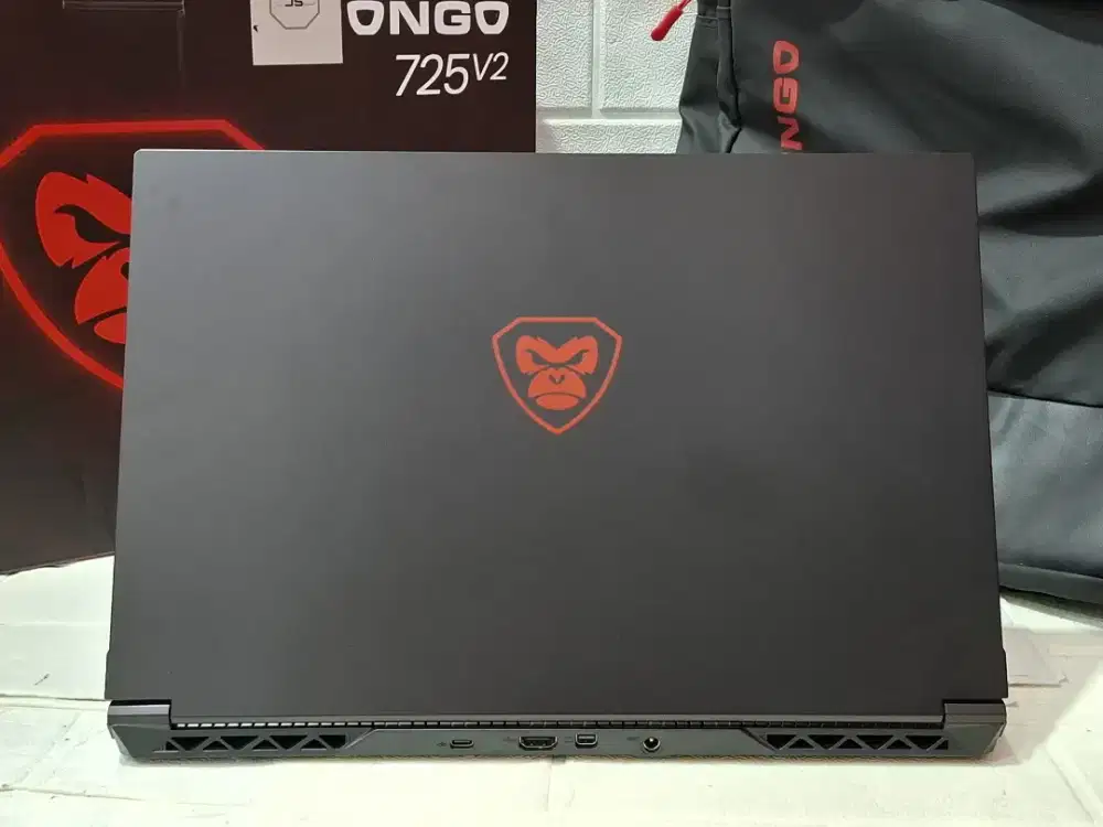 Laptop Axioo  Pongo 725 V2 Gaming Fulsett like new garansi ON