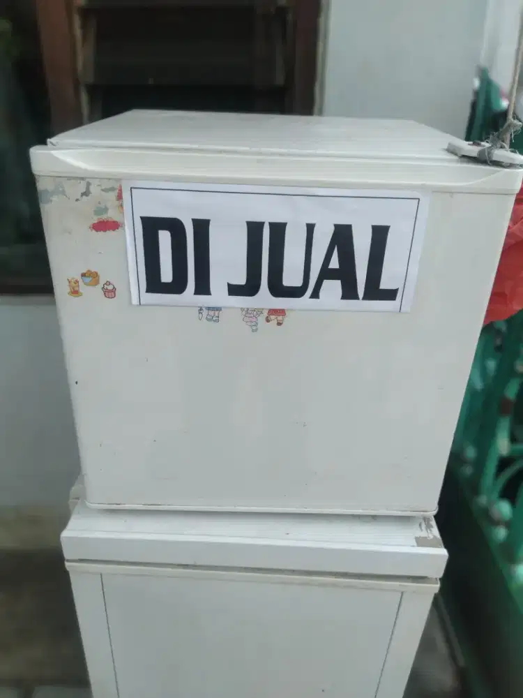 DIJUAL KULKAS PORTABLE