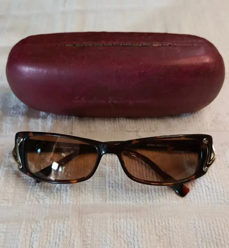 Kacamata Vintage Salvatore Ferragamo Original Women
