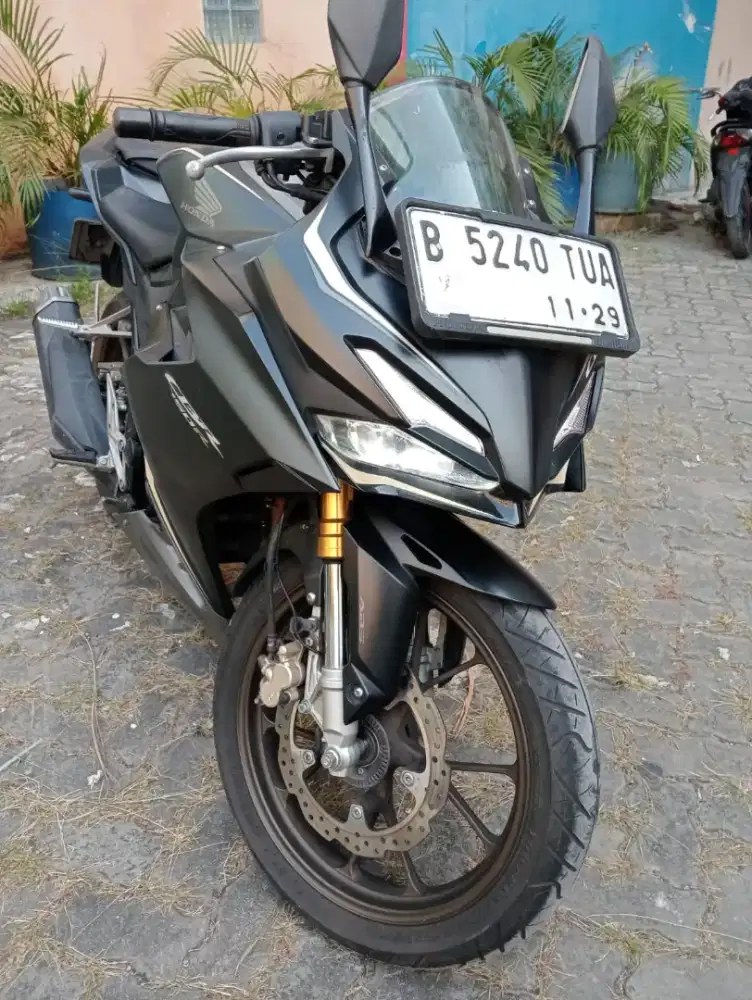 Promo DP 300 Honda CBR 150 R Tahun 2023