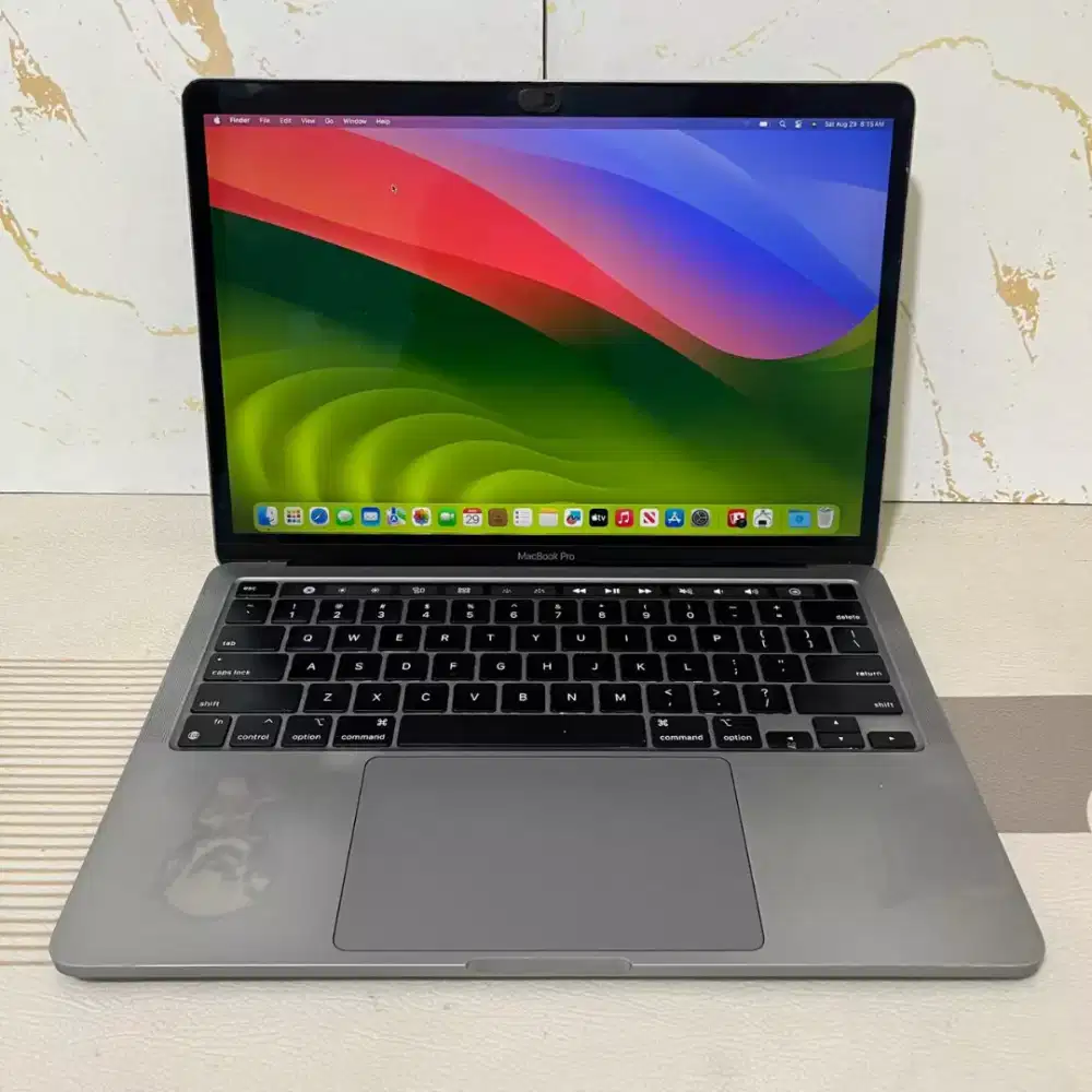 Macbook Pro M1 Tahun 2020 (Touch Bar).