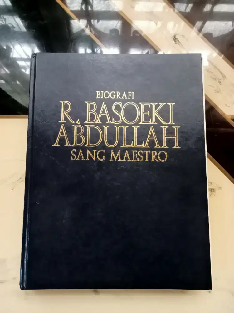 BUKU BIOGRAFI BASOEKI ABDULLAH SANG MAESTRO