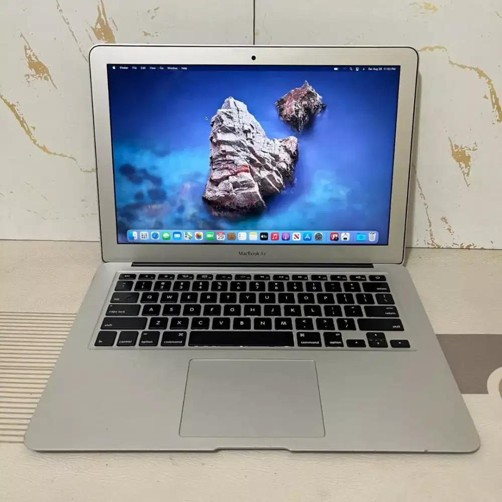 Macbook Air 13-inch, Early 2014.