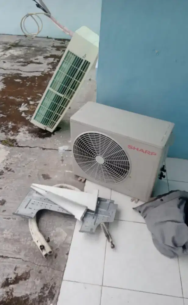 Cuci AC dan servis ac
