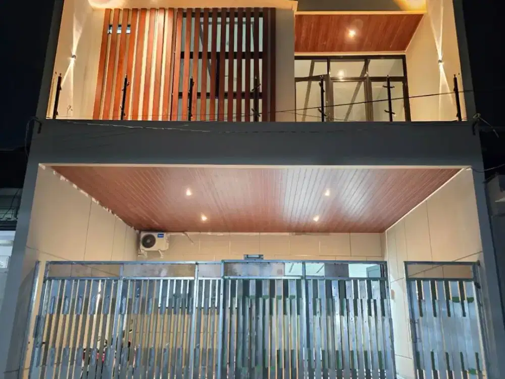 Rumah Baru Gress 2 Lantai Babatan Pantai*Ada Rooftop Besar di Lt3*BONUS : *5 AC setiap kamar dan ruang keluarga*